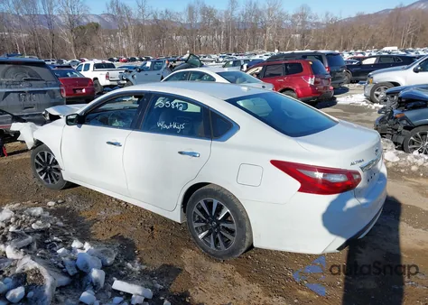 2018 Nissan Altima 2.5 Sv z USA, uszkodzony, nr VIN 1N4AL3AP7JC183220